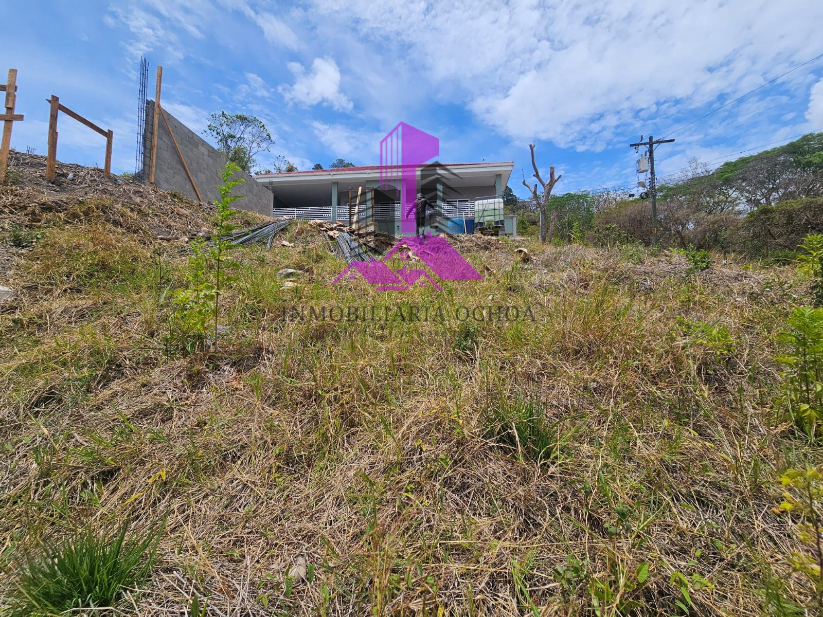 Terreno de Esquina Residencial La Fuente